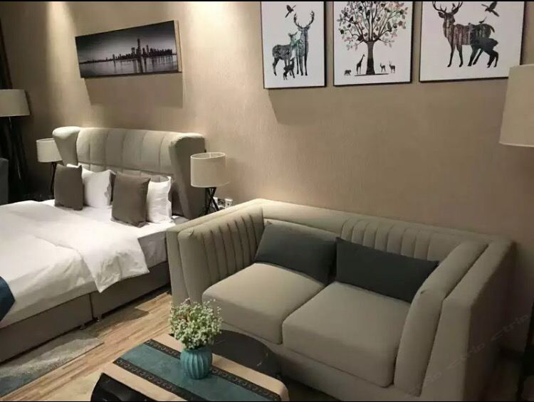 豪华大床房