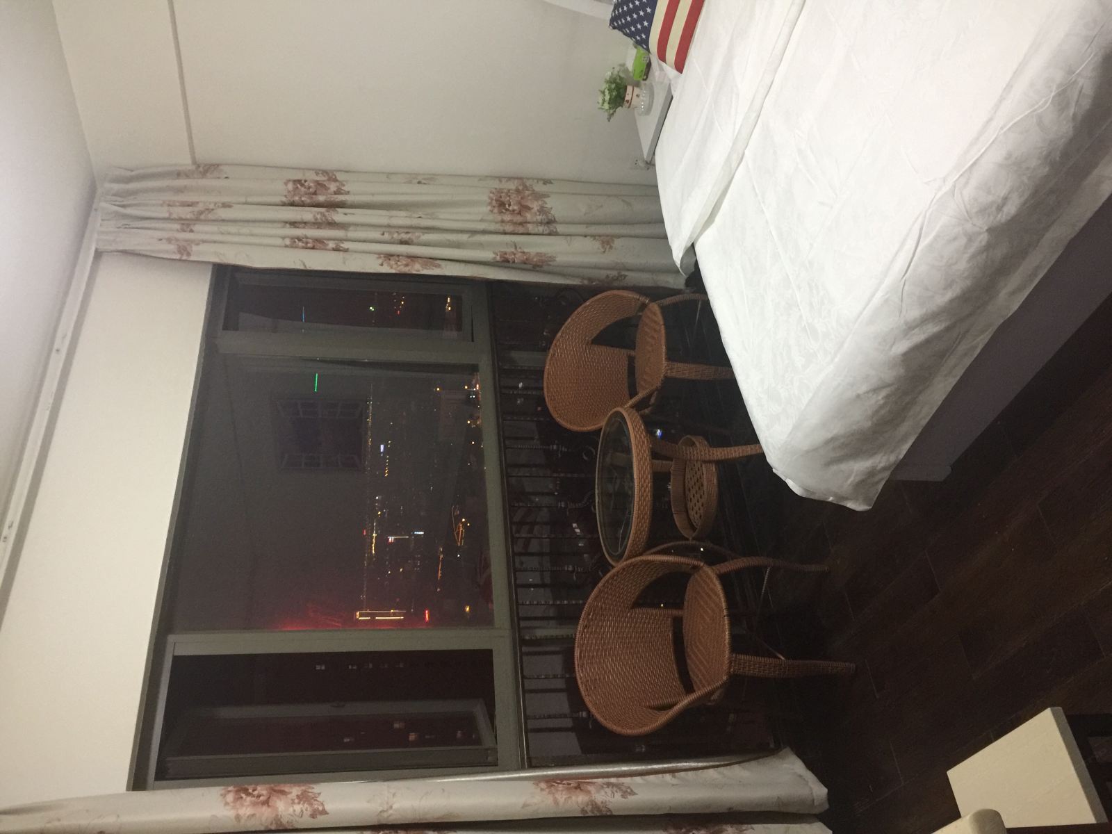 实惠大床房