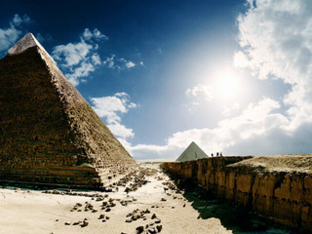 Cii-tFsiGs-IbB33AACA1DBAoz0AAIh2QPNkh8AAIDs961_w640_h480_c1_t0.jpg