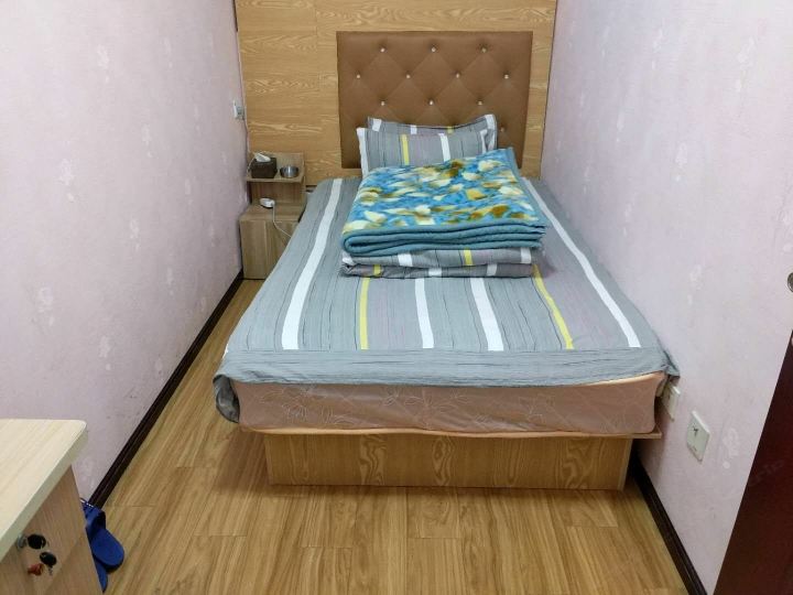 迷你单人间