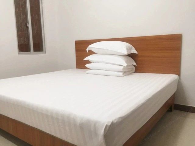 经济大床房