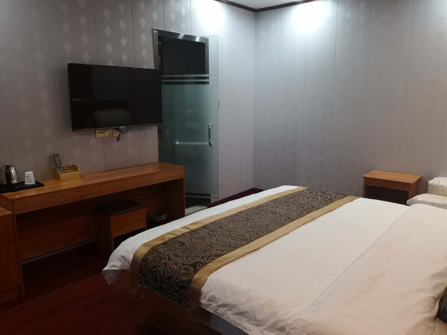 标准大床房