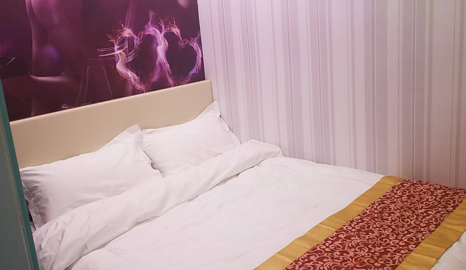 大床房(无窗)