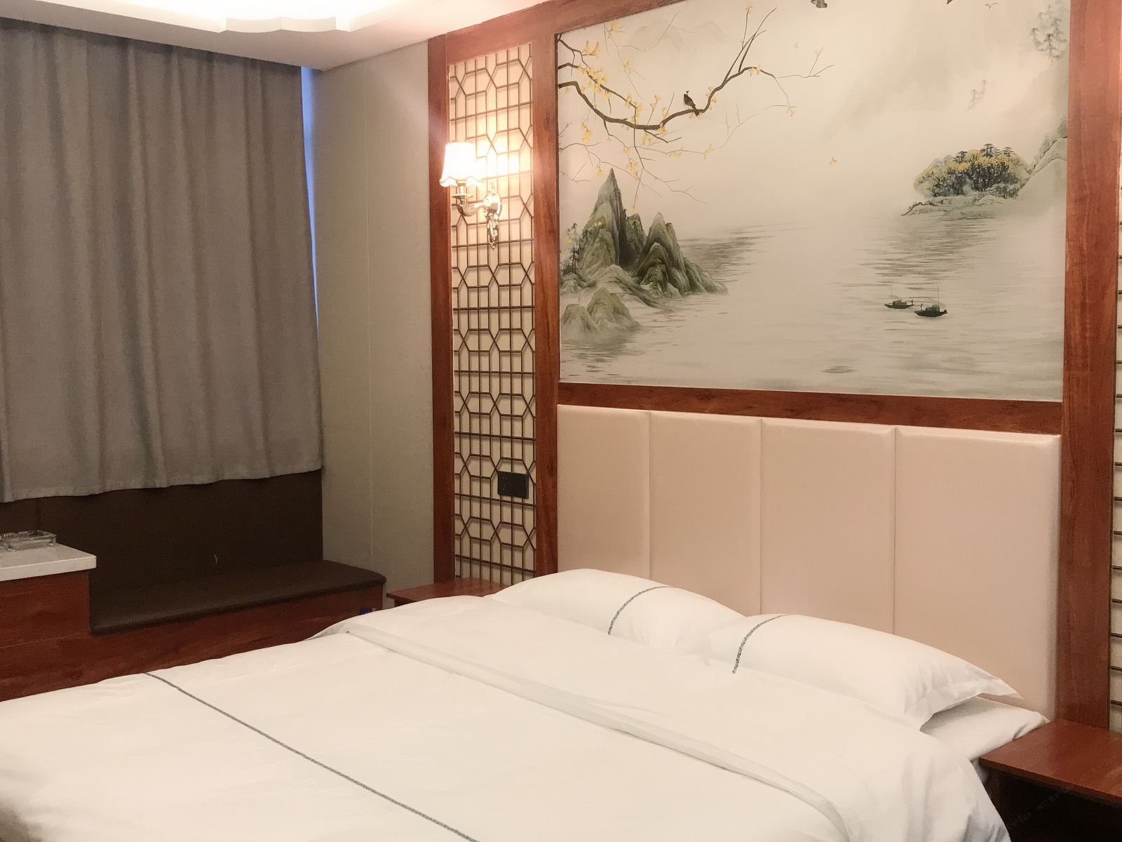 优选大床房