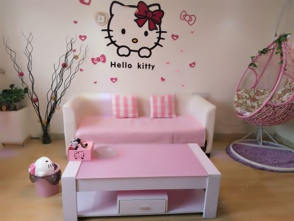 Hello kitty主题房