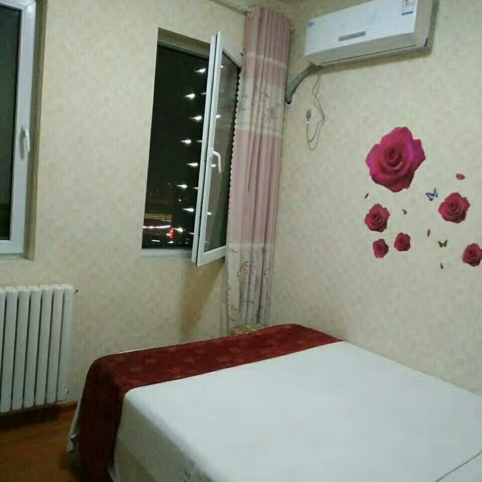普通大床房(公共卫浴)