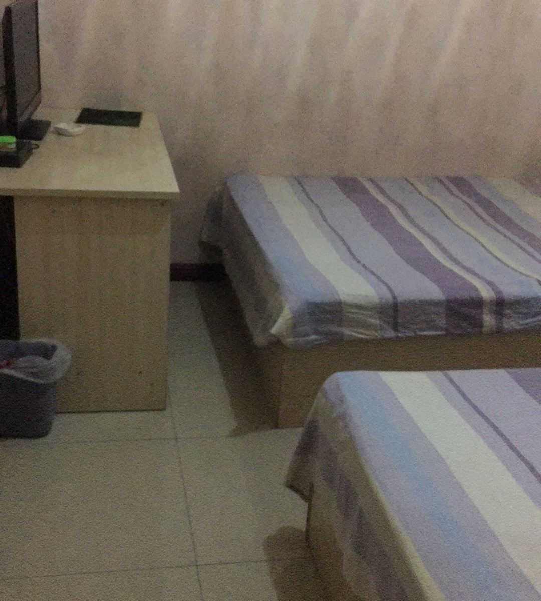 四人间(无窗)