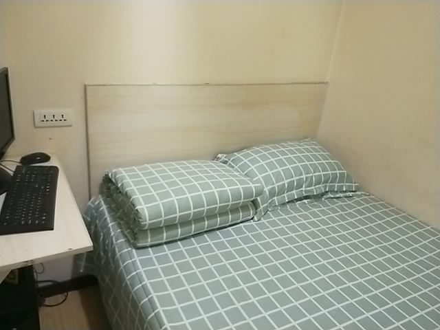 温馨大床房(无窗)