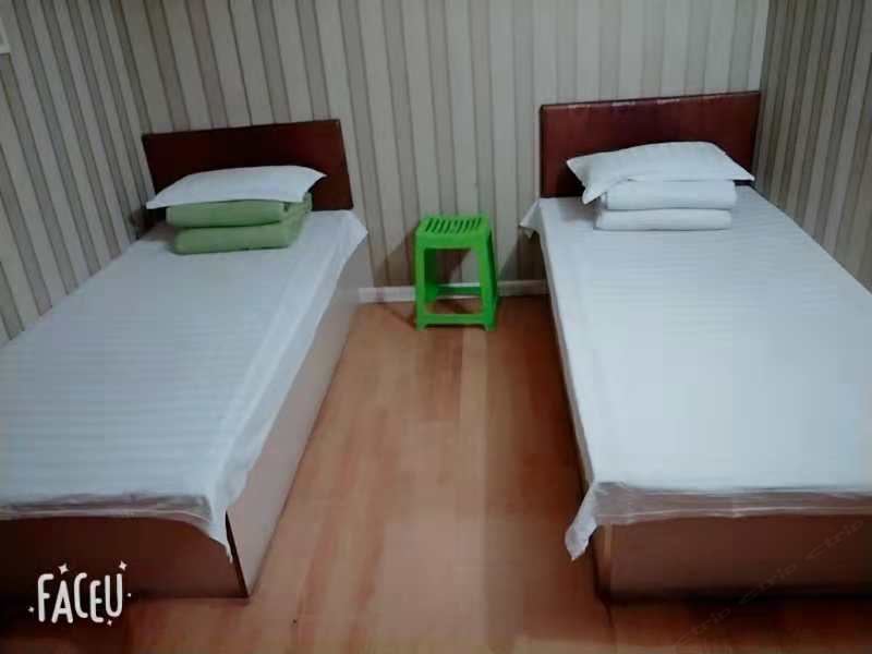 普通双床房(公共卫浴)