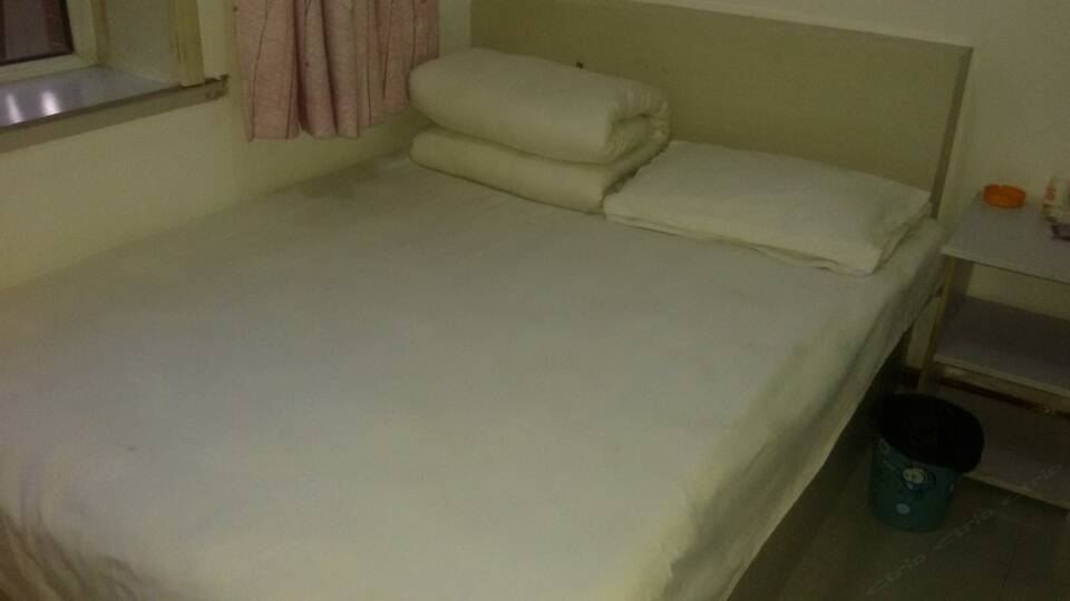 阳光大床房