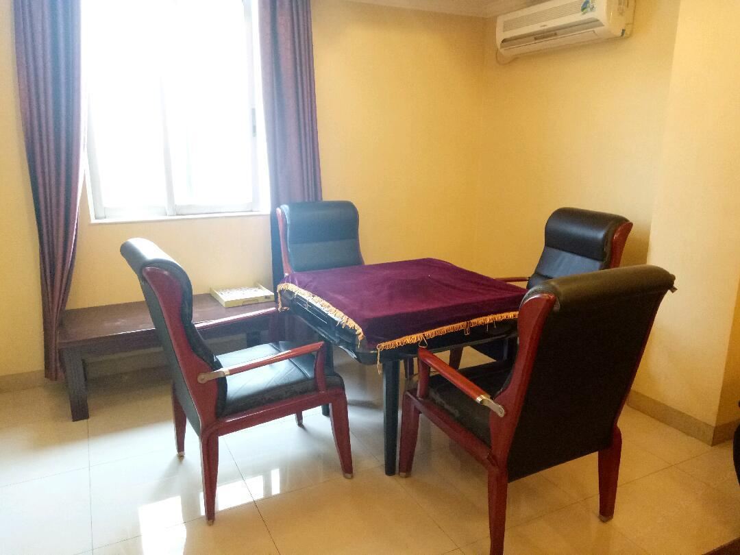 豪华棋牌大床房