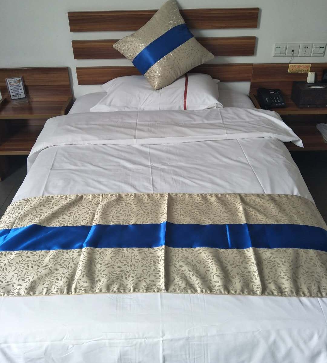 豪华大床房