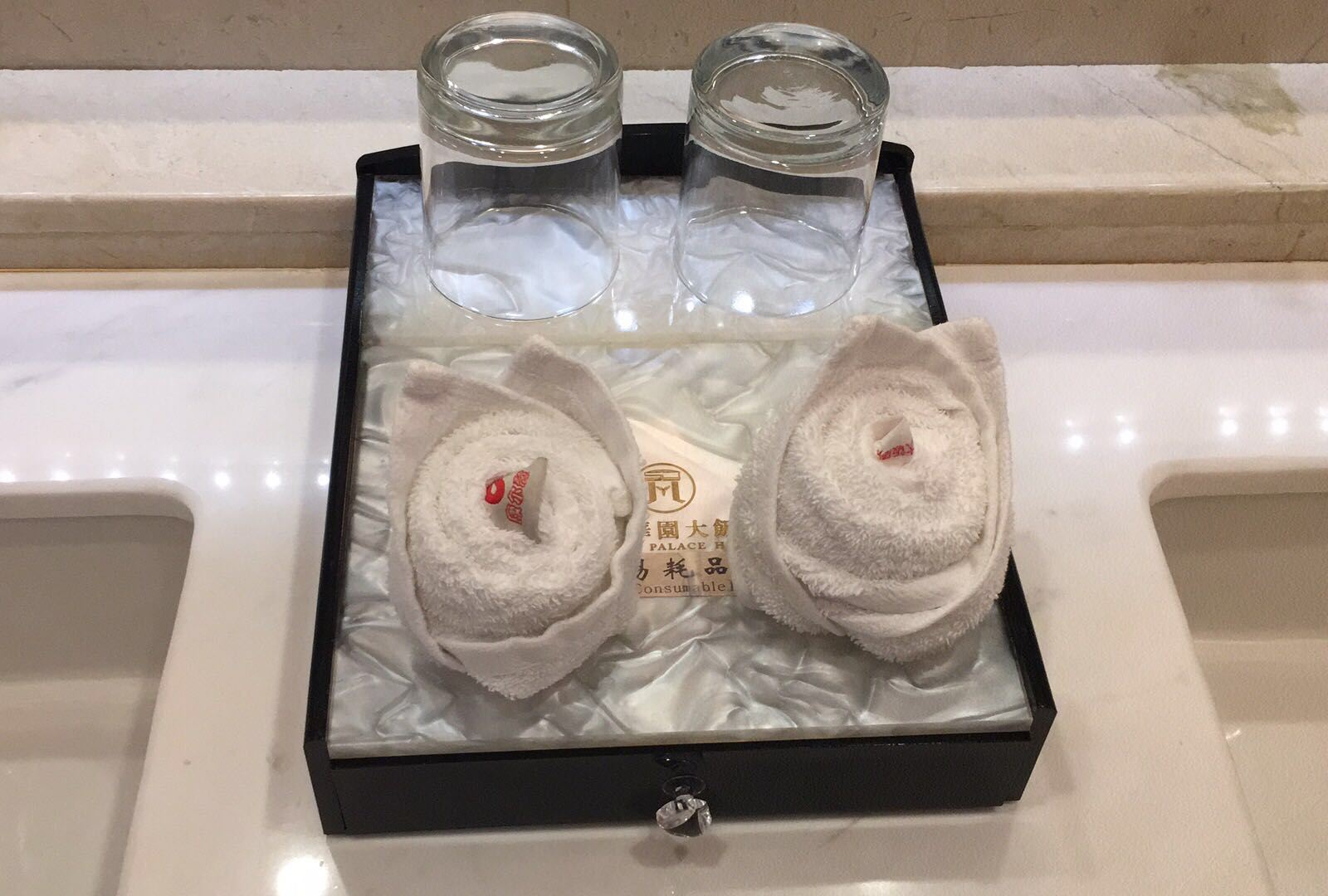 超豪华大床房