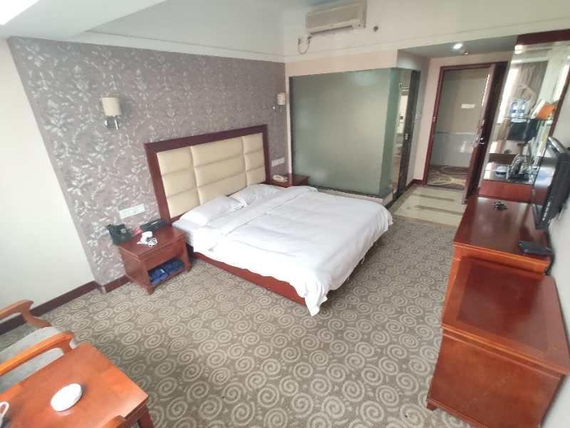 特惠大床房