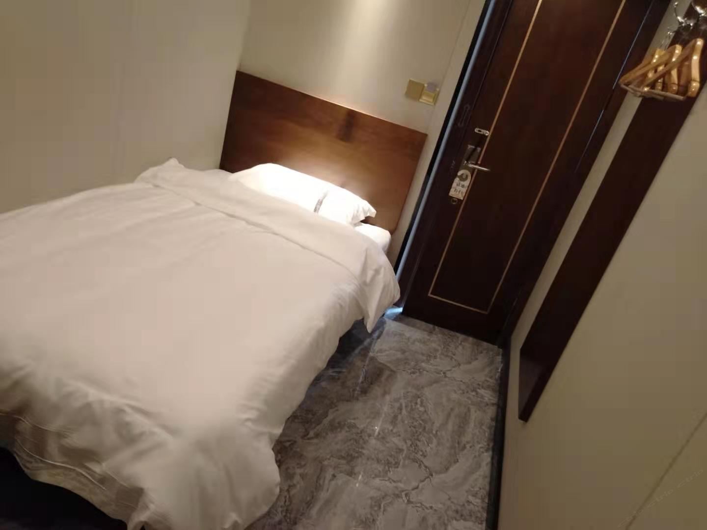 普通单人房