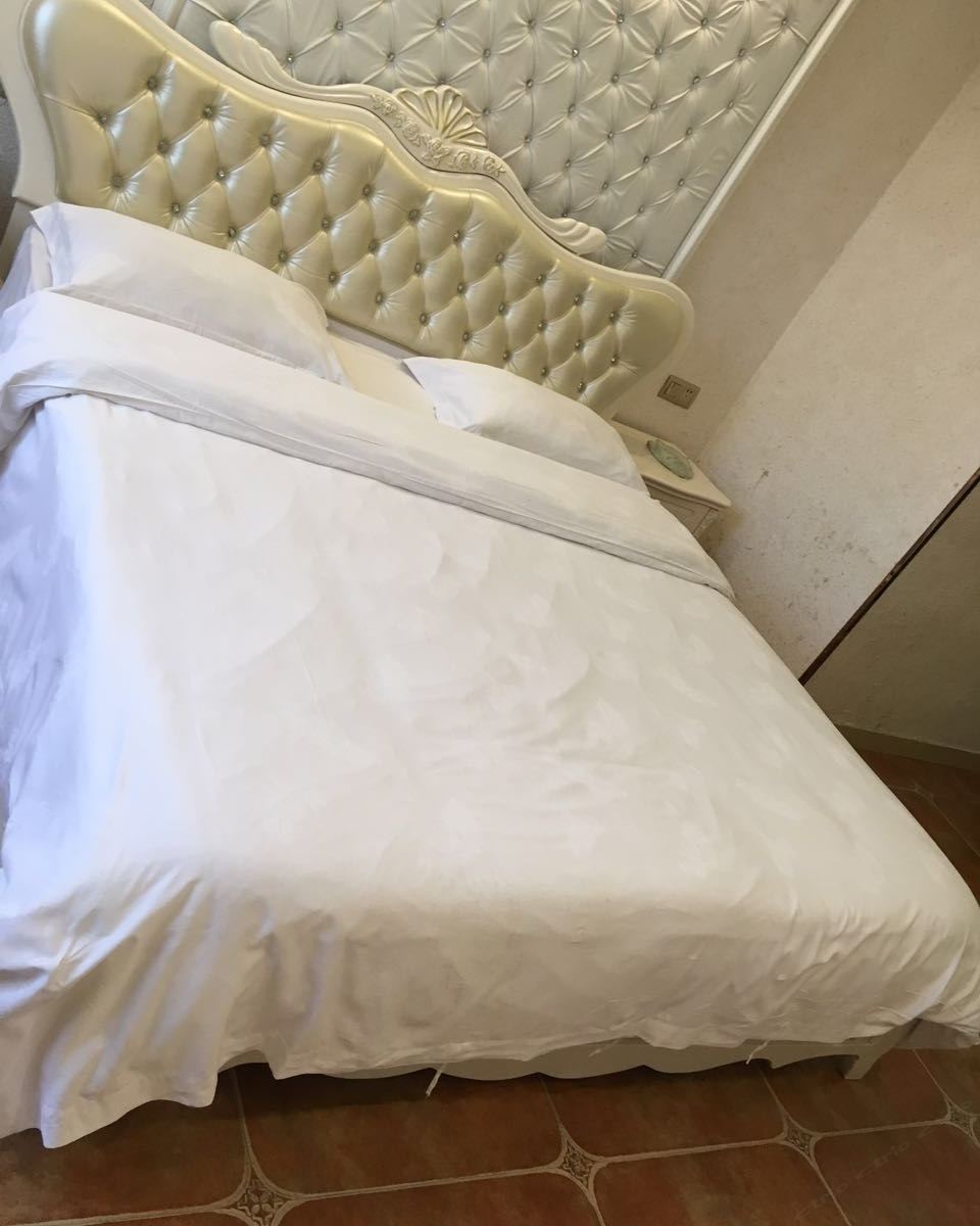 豪华大床房