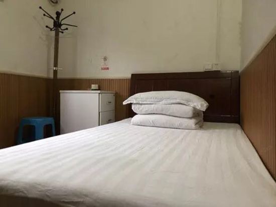标准大床房