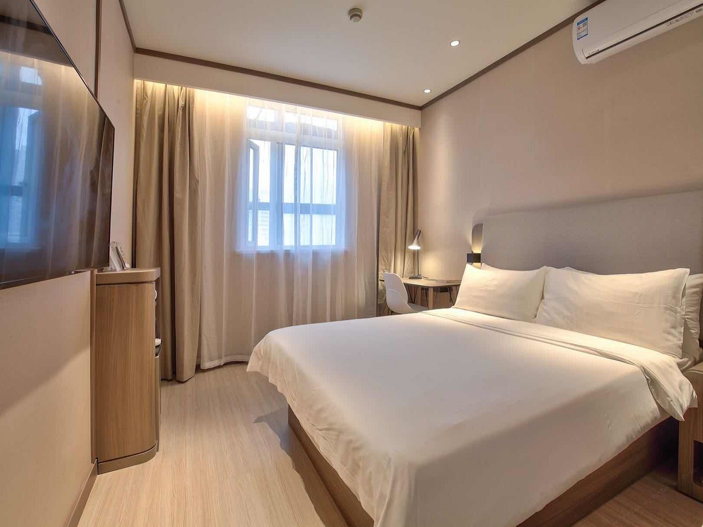高级大床房