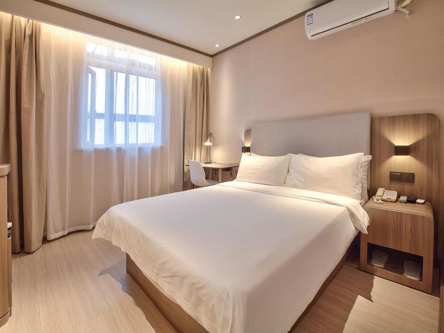 零压高级大床房