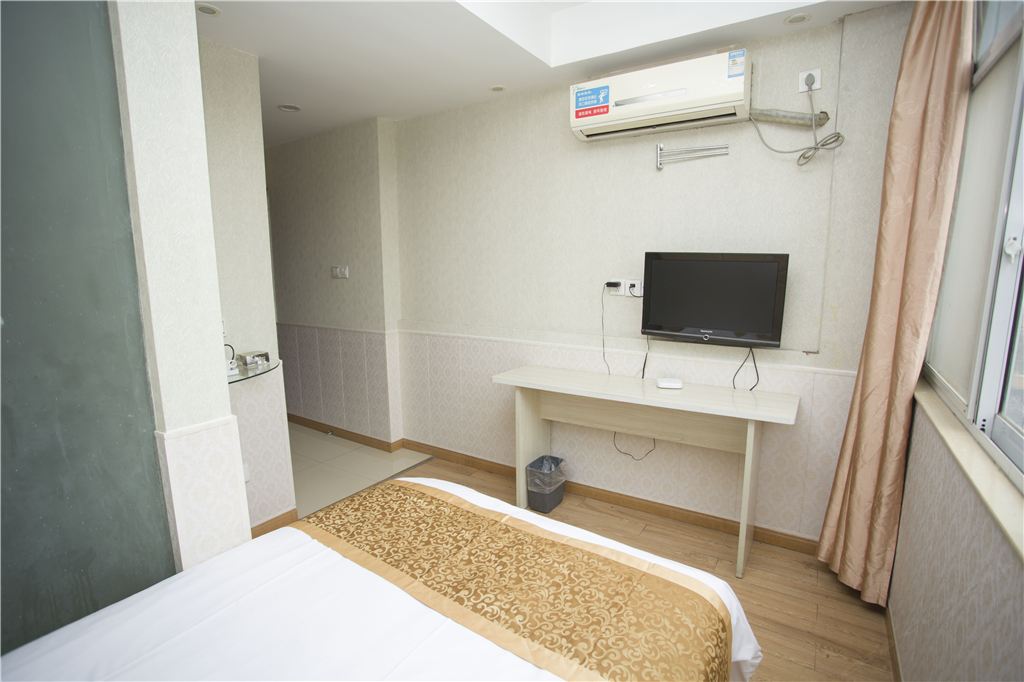 温馨大床房