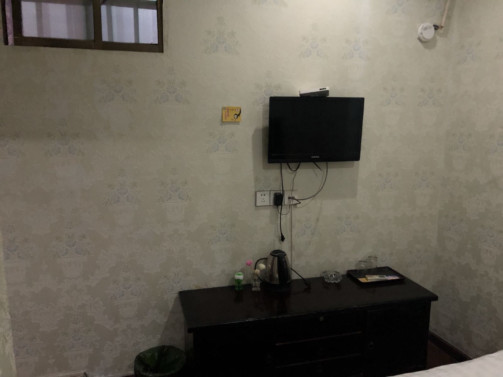 特惠大床房(无窗)