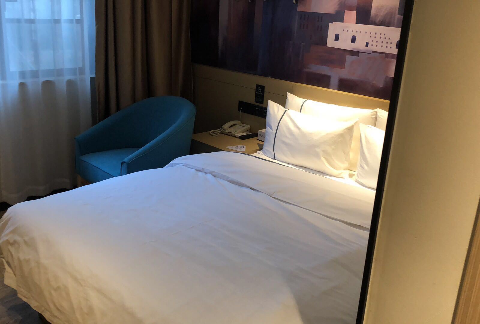 经济大床房