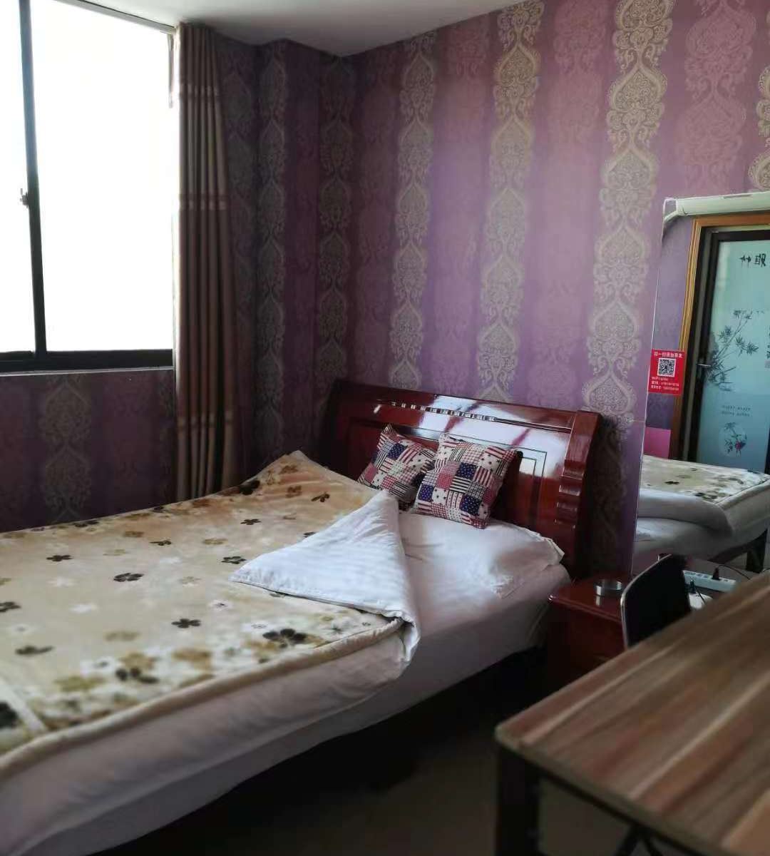 普通大床房