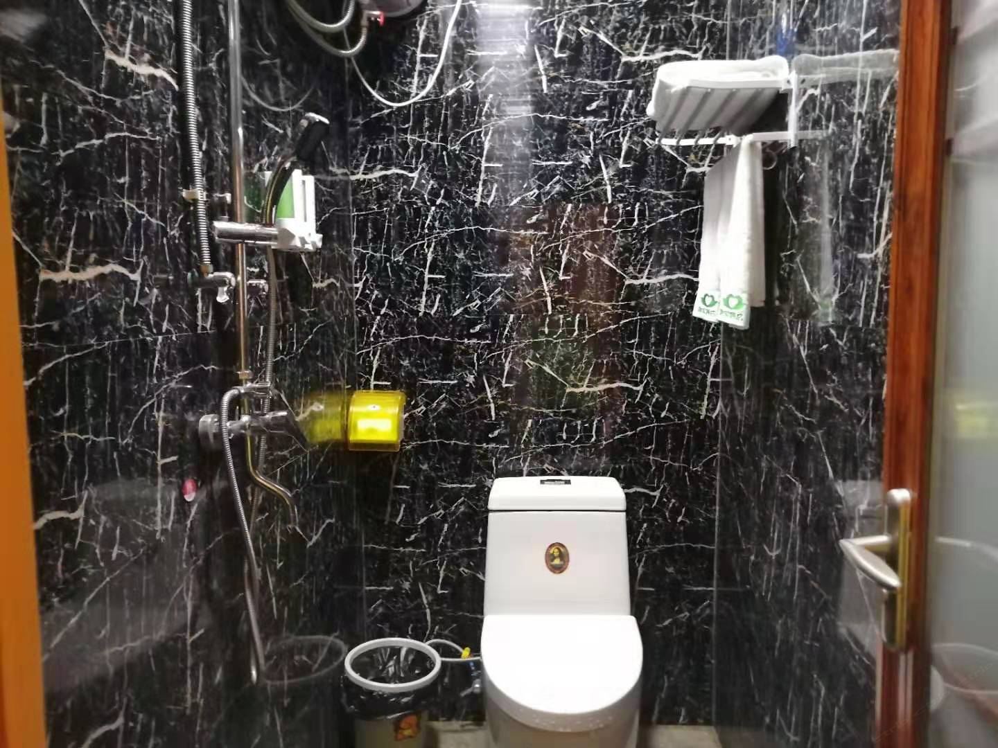 高级大床房