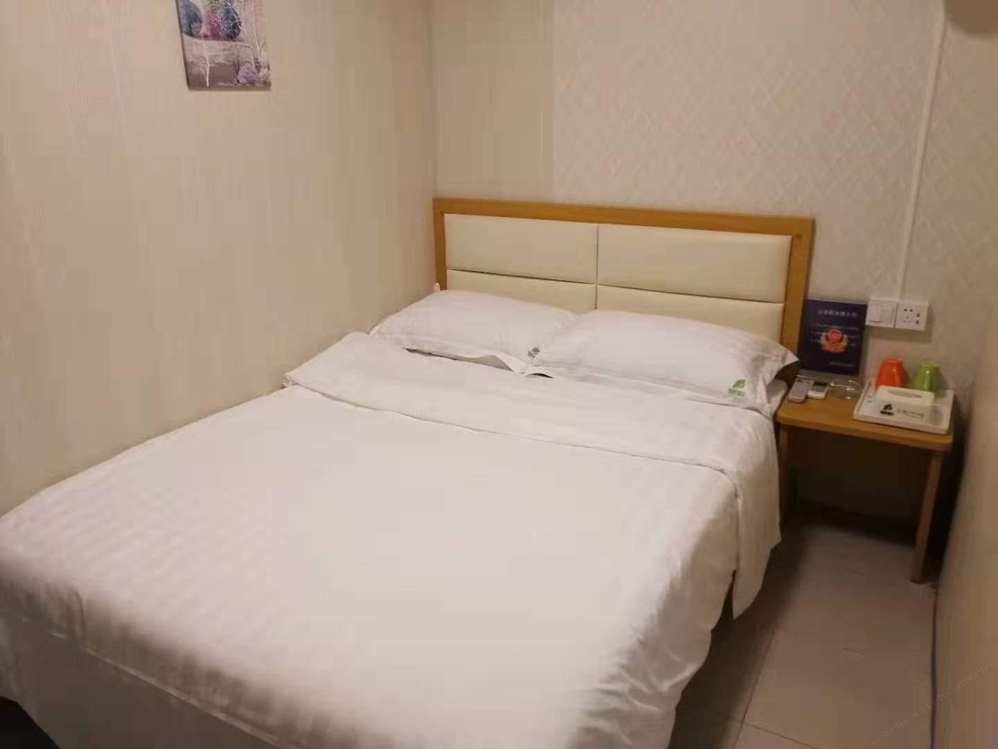 高级大床房