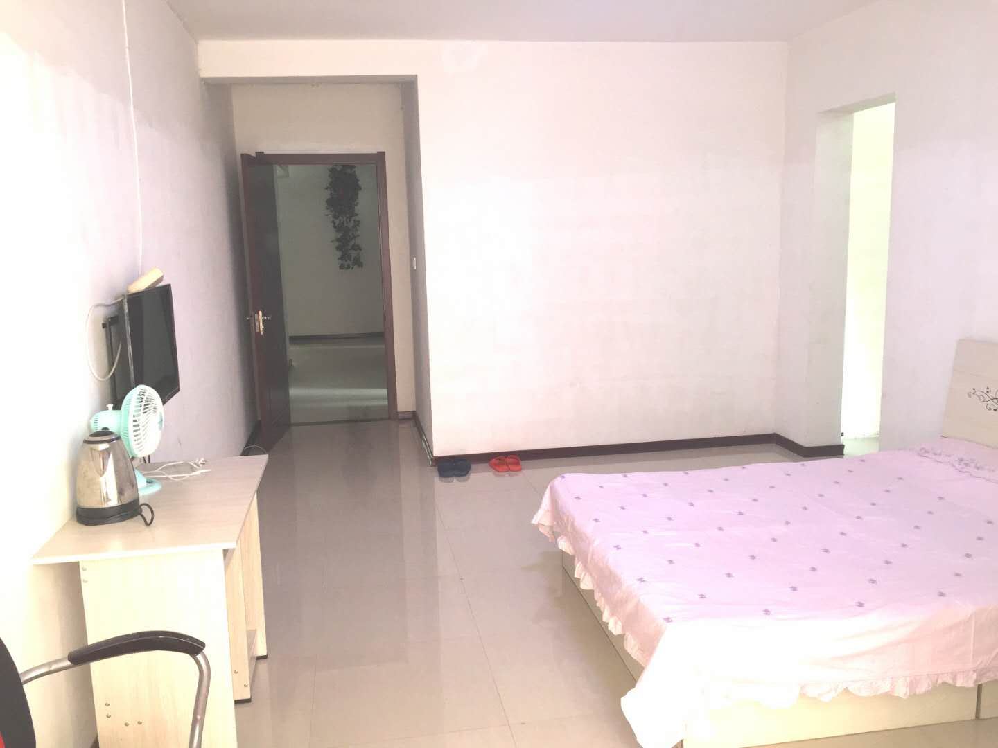 标准大床房