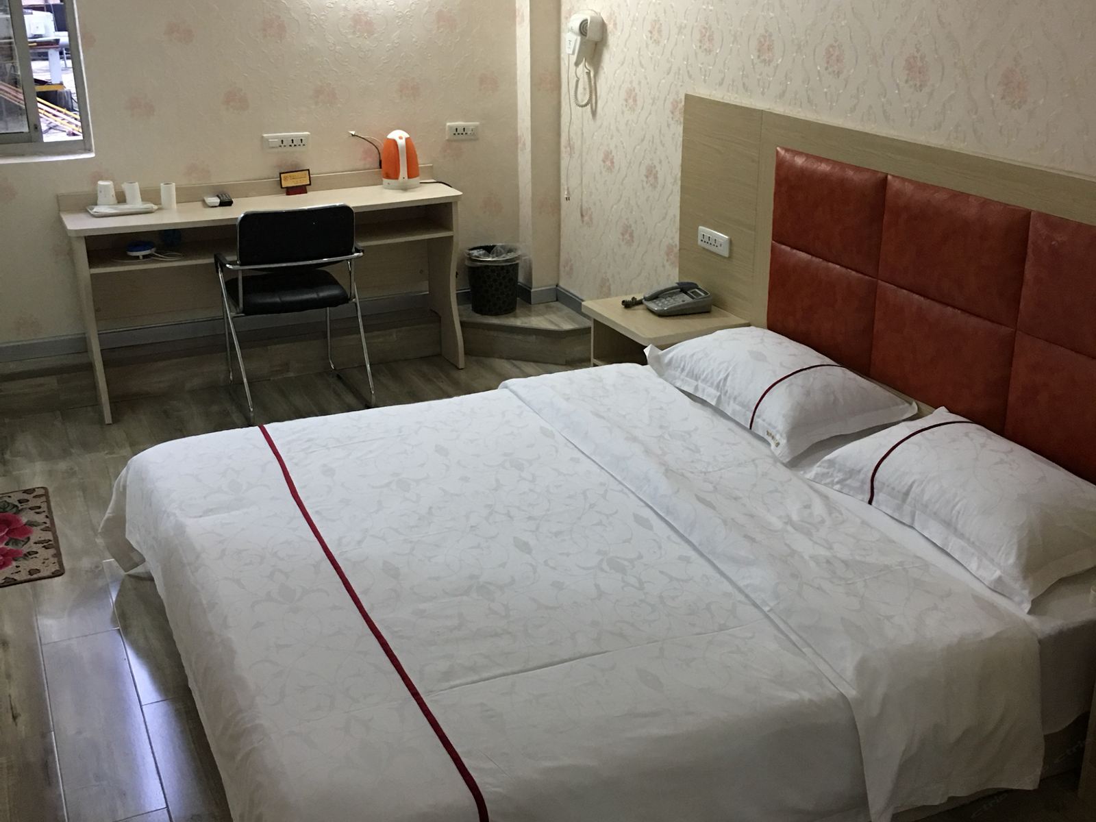 标准大床房