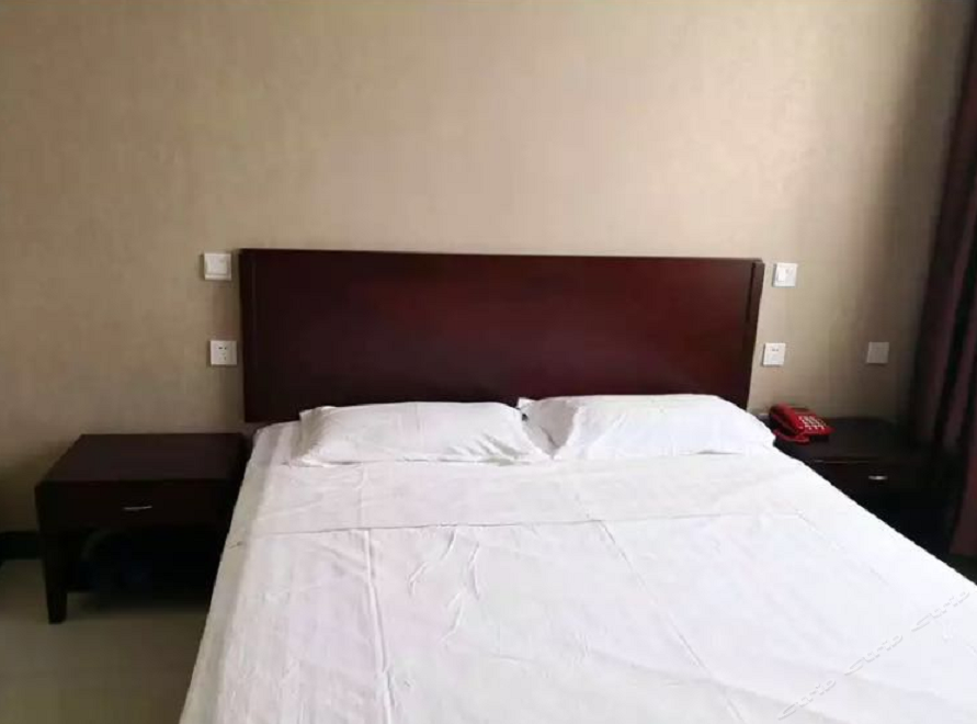 标准大床房