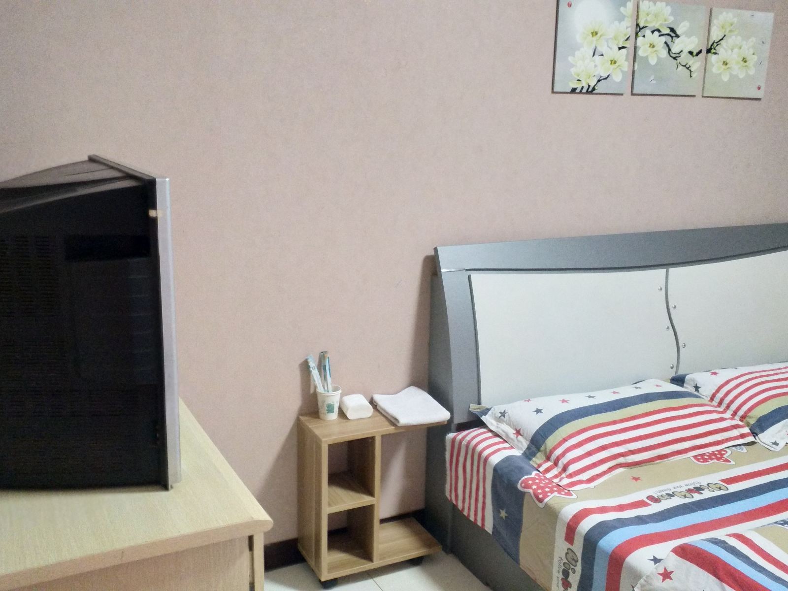 经济大床房