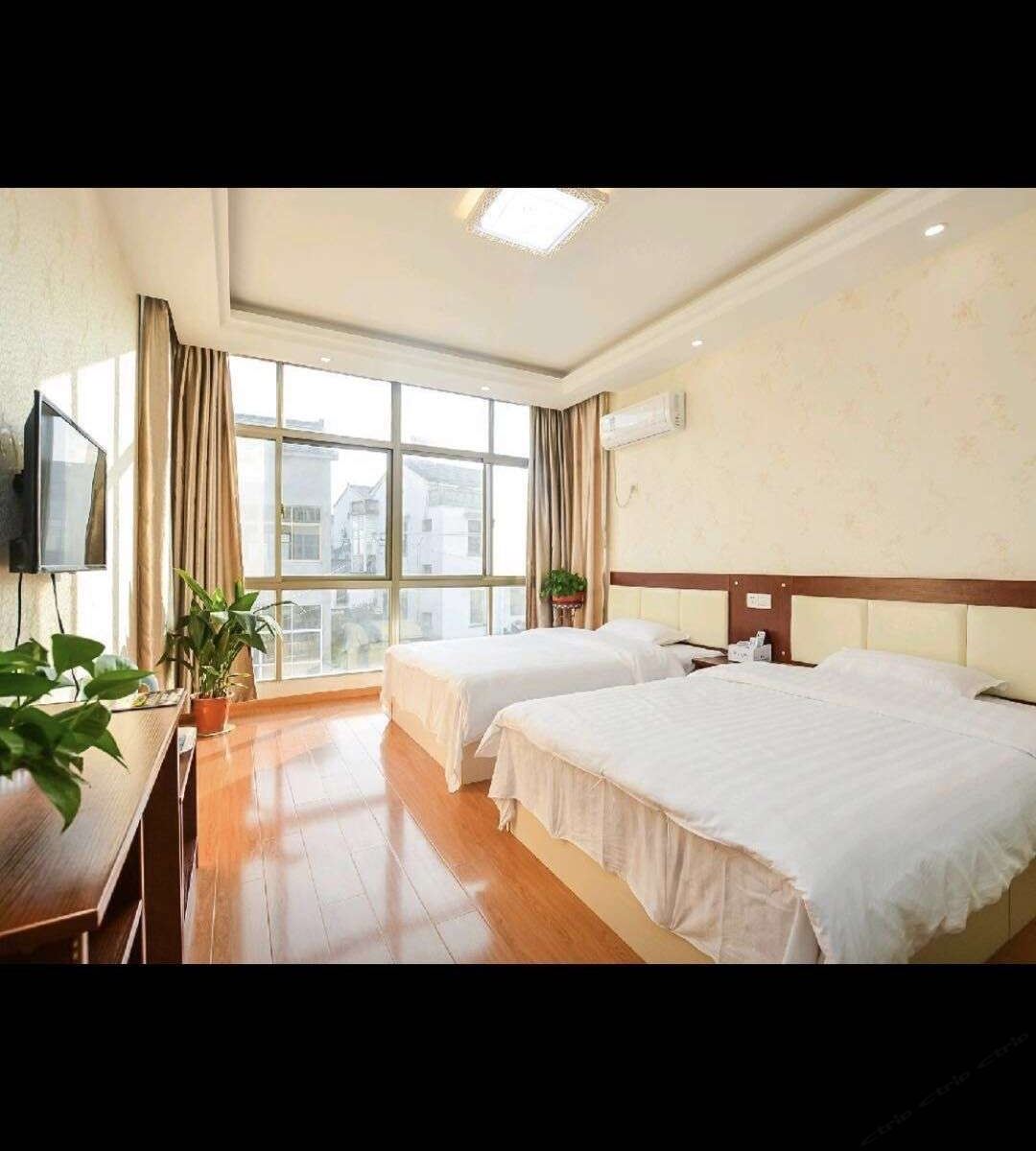 阳光标准间