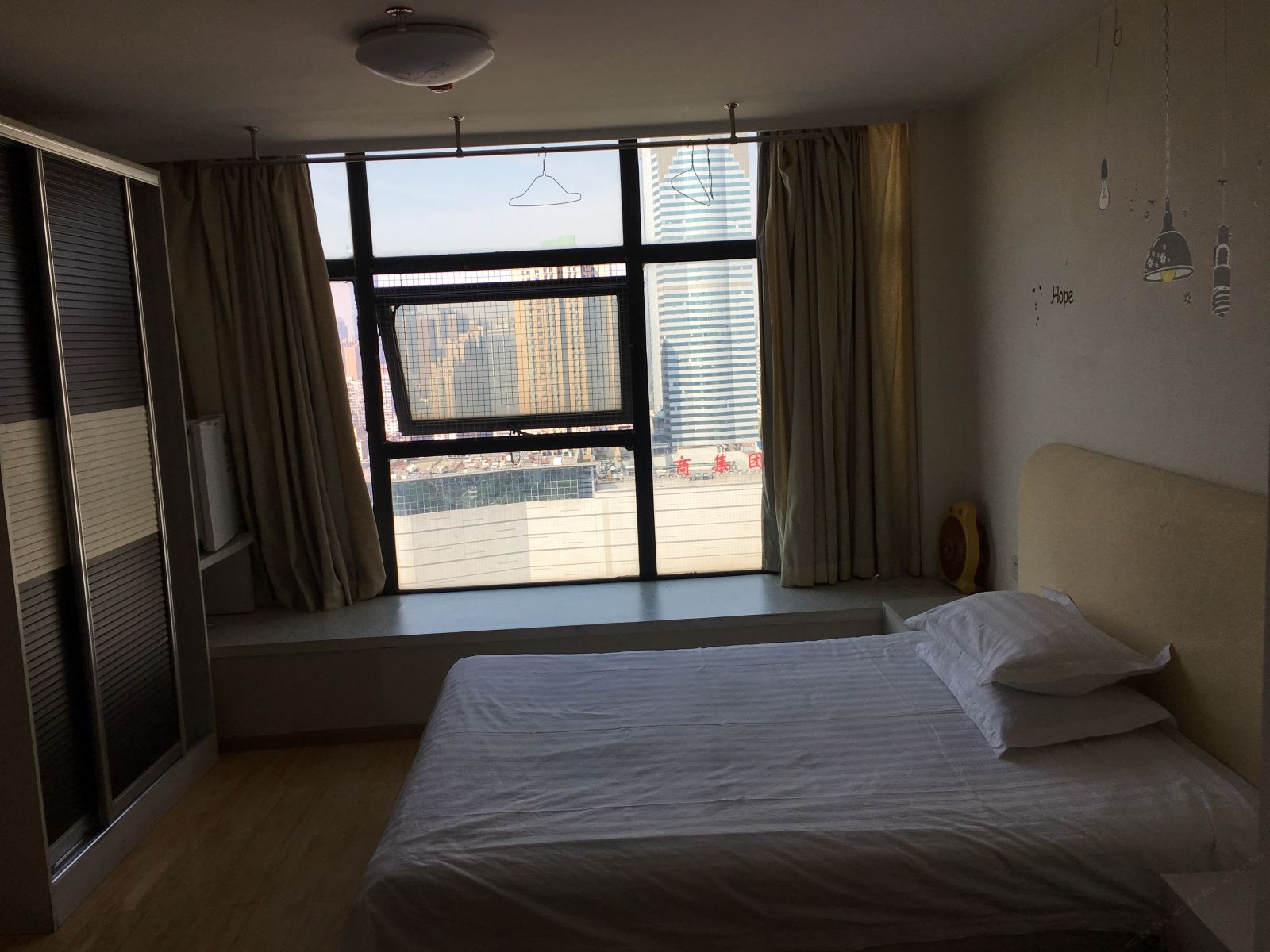 舒适大床房
