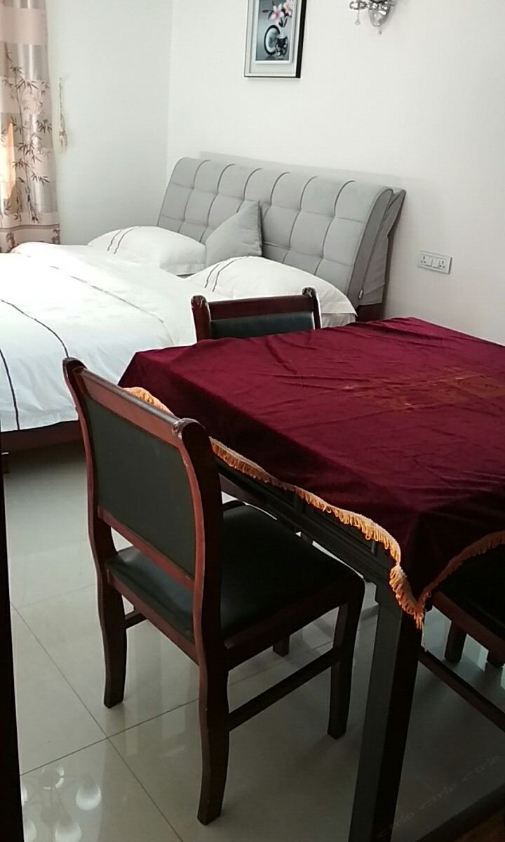 阳台大床房