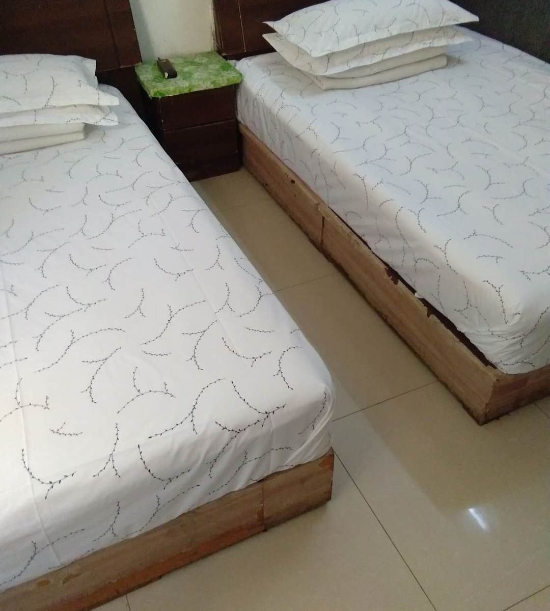 标准双床房