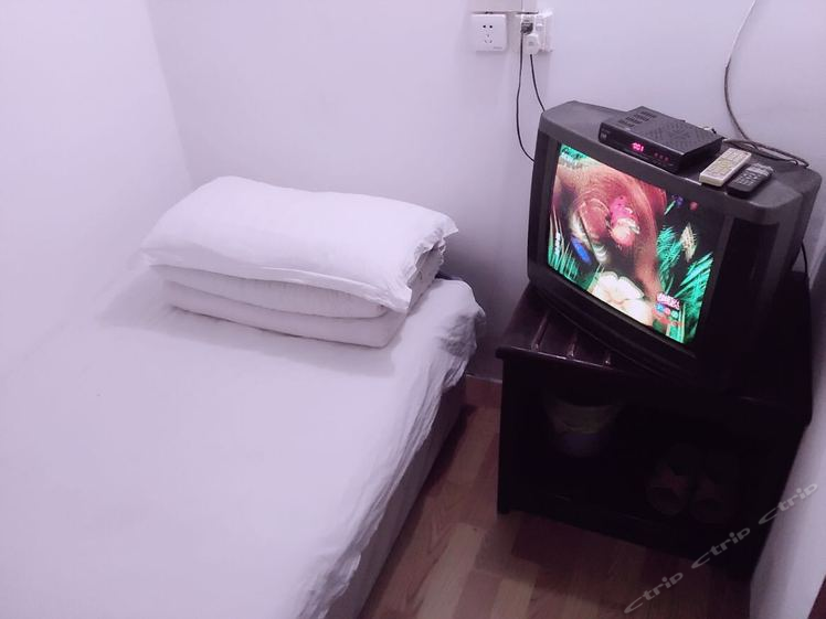 小单间(公共卫浴)