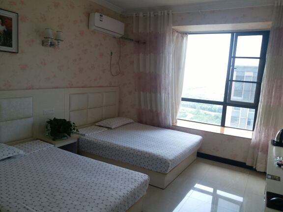 阳台双床房