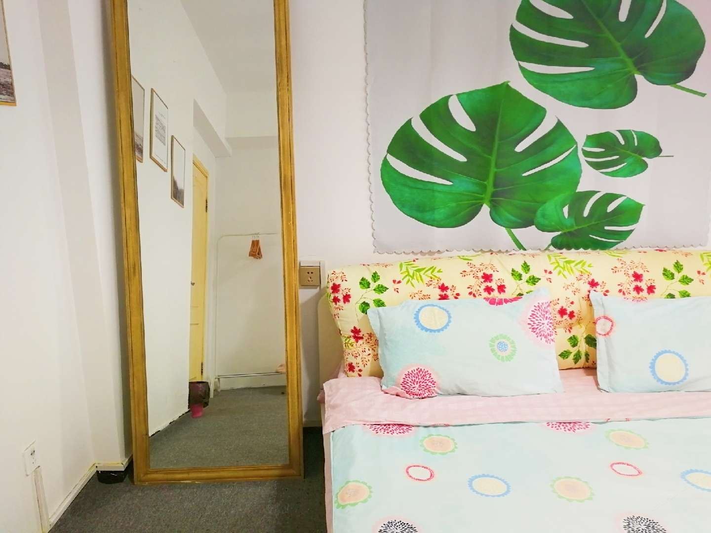 勿忘初心阳台大床房