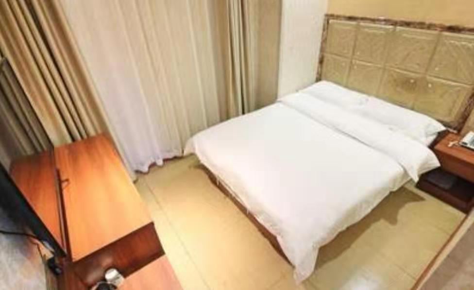标准大床房
