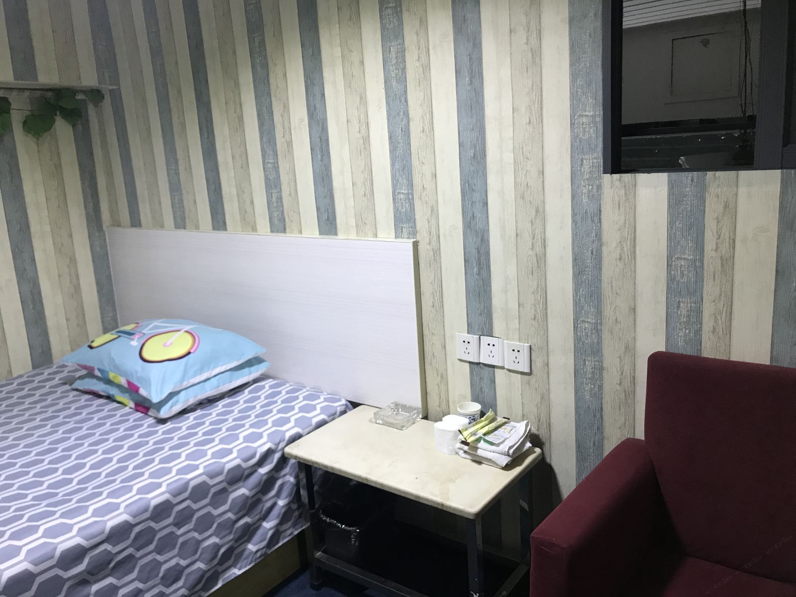 豪华大床房