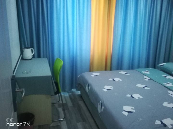 水木年华方床影院房