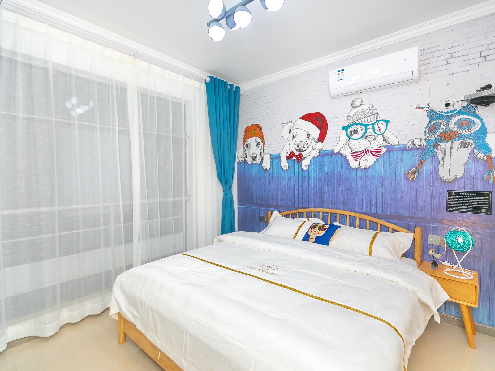 麋鹿森林影院大床房