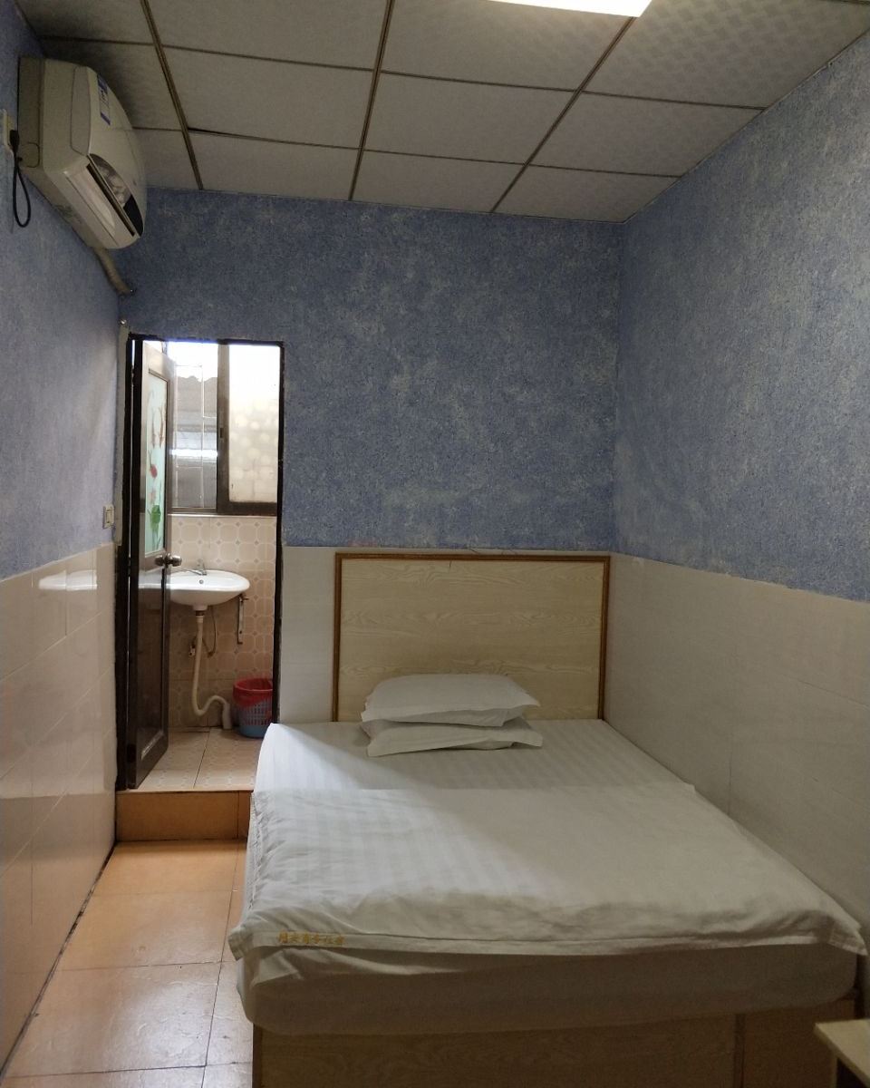 标准大床间