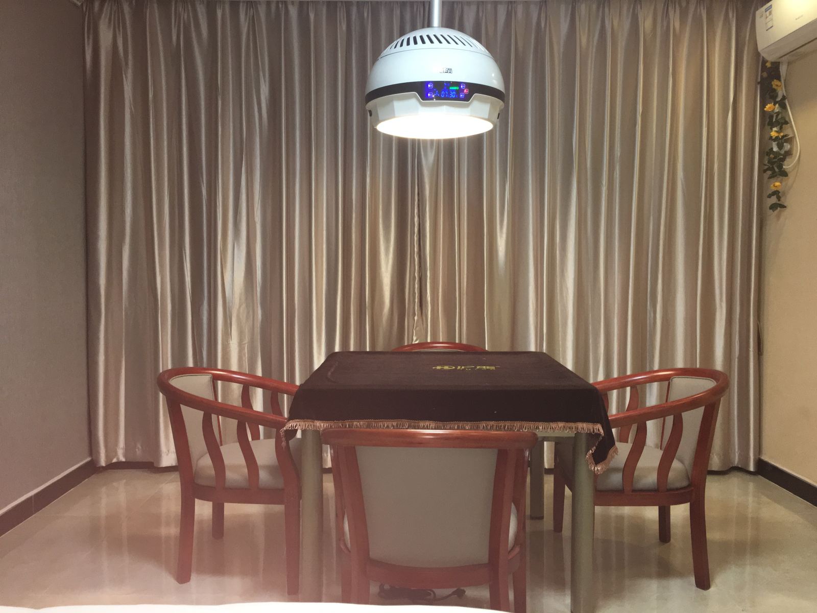 休闲棋牌房