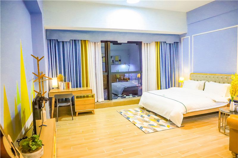 现代几何大床房