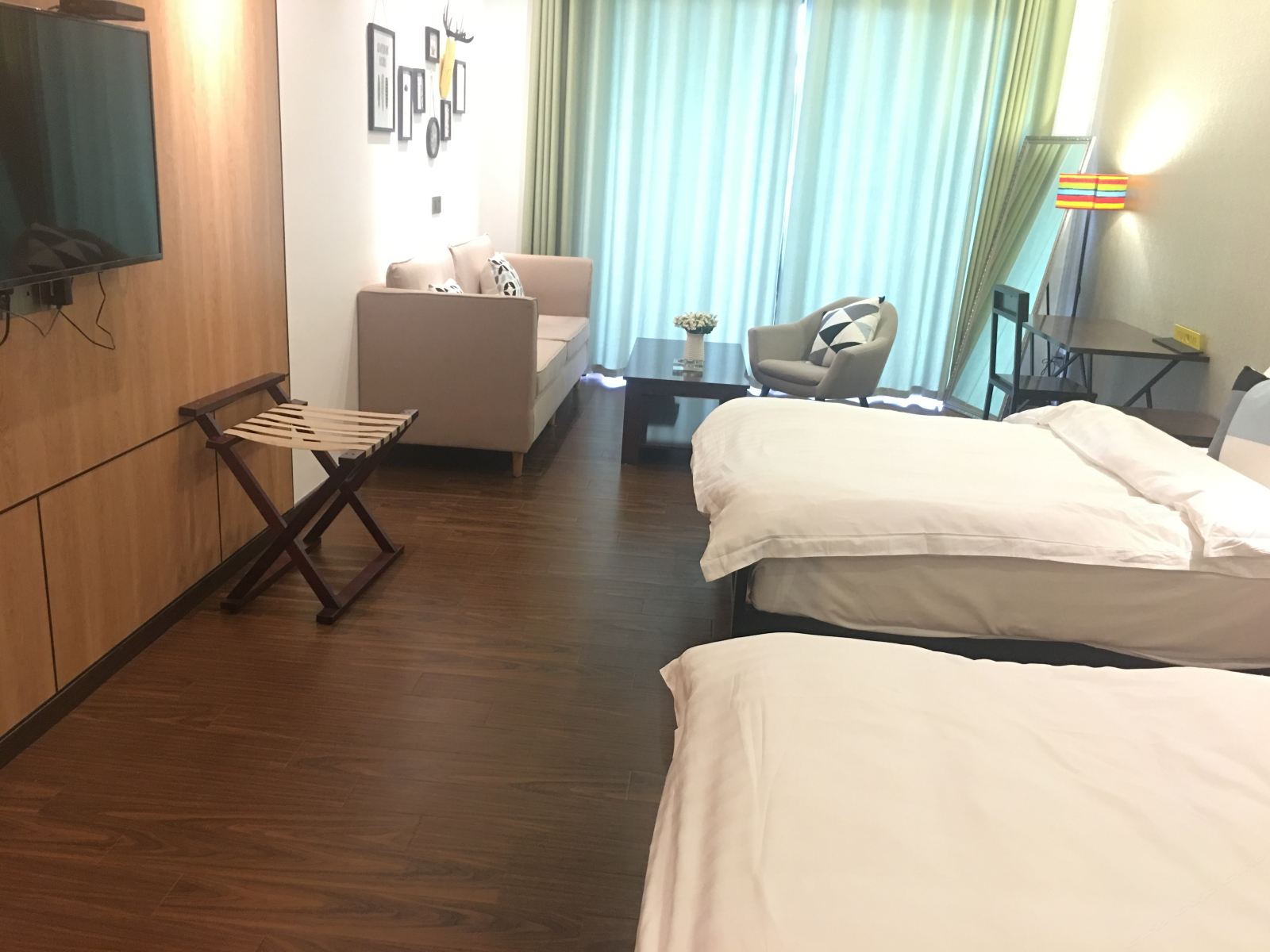轻奢北欧双床房