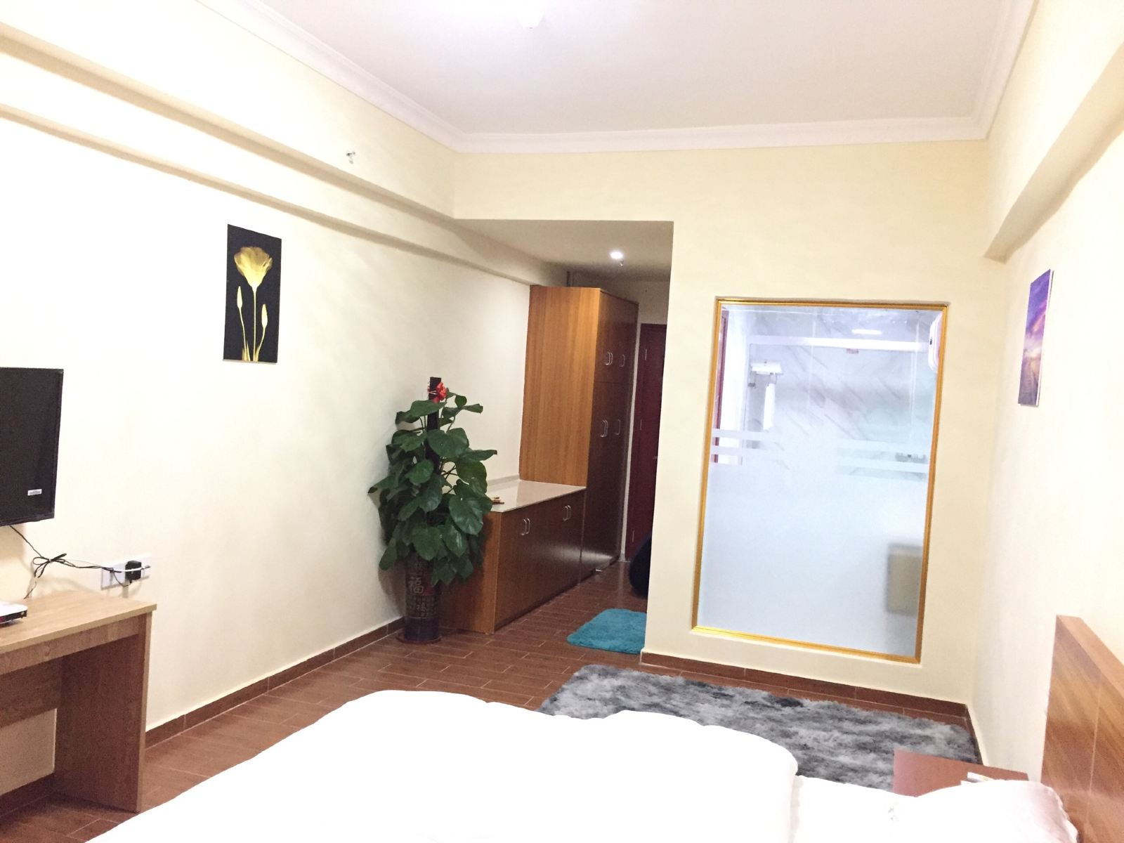 豪华标准大床房