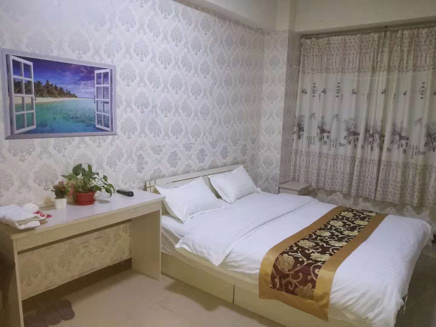 豪华大床房